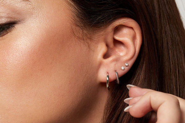 How To Style Your 3 Lobe Earrings?